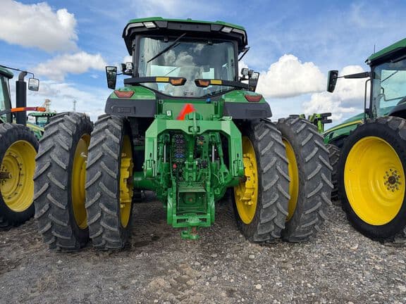 Image of John Deere 8R 310 equipment image 3