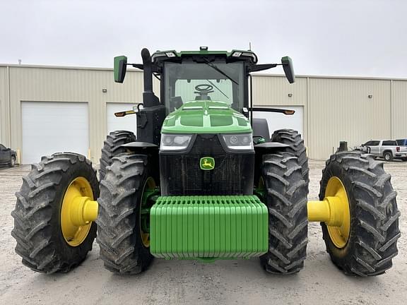 Image of John Deere 8R 310 equipment image 2