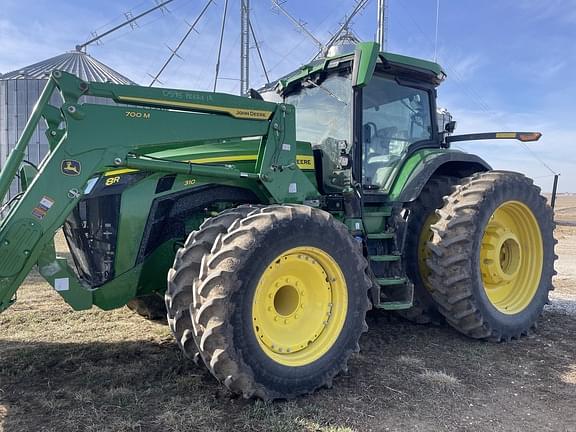 Image of John Deere 8R 310 equipment image 2