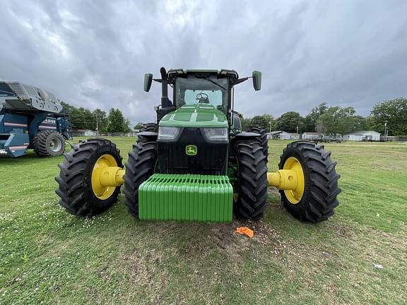 Image of John Deere 8R 310 equipment image 4