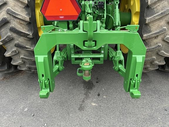 Image of John Deere 8R 310 equipment image 2