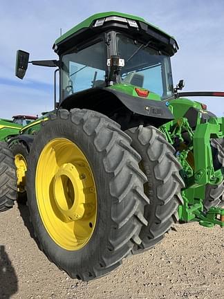 Image of John Deere 8R 310 equipment image 1