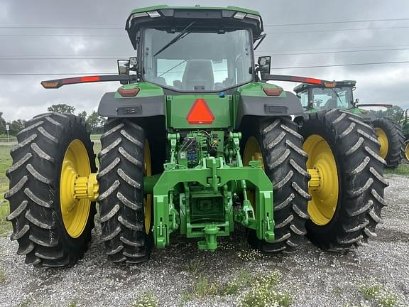 Image of John Deere 8R 310 equipment image 3