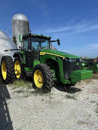 Image of John Deere 8R 310 equipment image 2