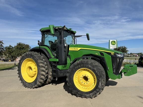 Image of John Deere 8R 310 equipment image 1