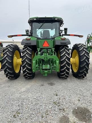 Image of John Deere 8R 310 equipment image 4