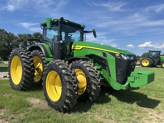 Image of John Deere 8R 310 equipment image 3