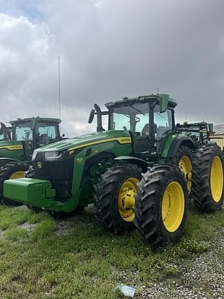 Image of John Deere 8R 310 equipment image 2