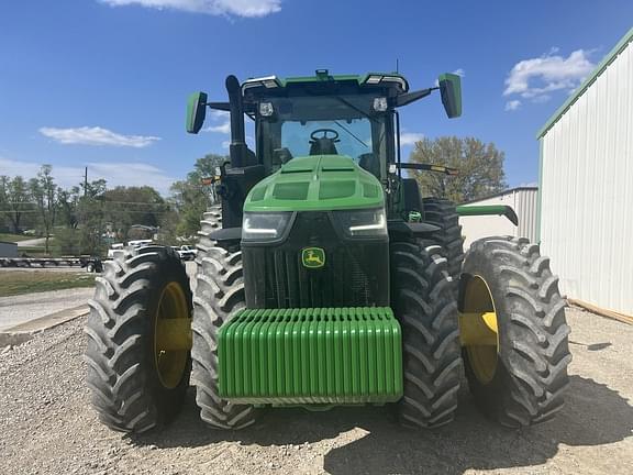 Image of John Deere 8R 310 equipment image 4