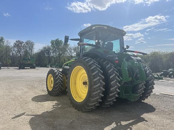 Image of John Deere 8R 310 equipment image 2