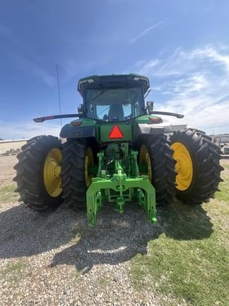 Image of John Deere 8R 310 equipment image 4
