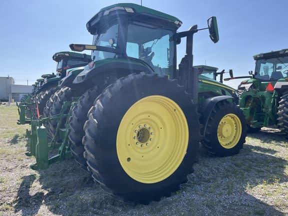 Image of John Deere 8R 310 equipment image 3