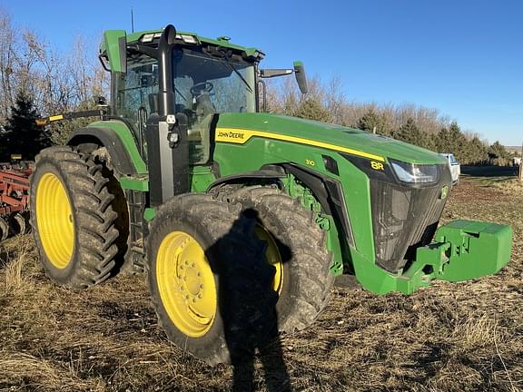 Image of John Deere 8R 310 equipment image 2