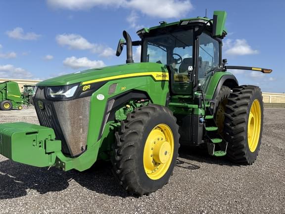 Image of John Deere 8R 310 equipment image 1