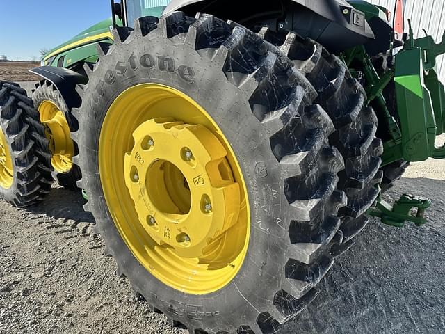 Image of John Deere 8R 310 equipment image 4