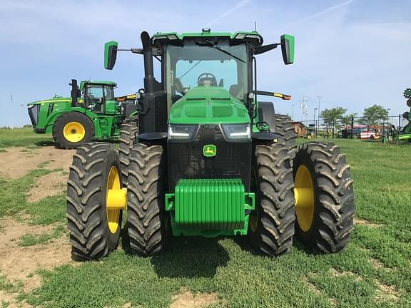 Image of John Deere 8R 310 equipment image 1