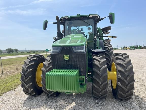 Image of John Deere 8R 310 equipment image 2
