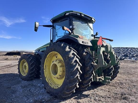 Image of John Deere 8R 310 equipment image 2