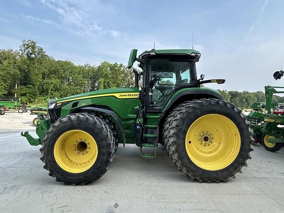Image of John Deere 8R 310 equipment image 1