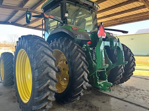 Image of John Deere 8R 310 equipment image 3