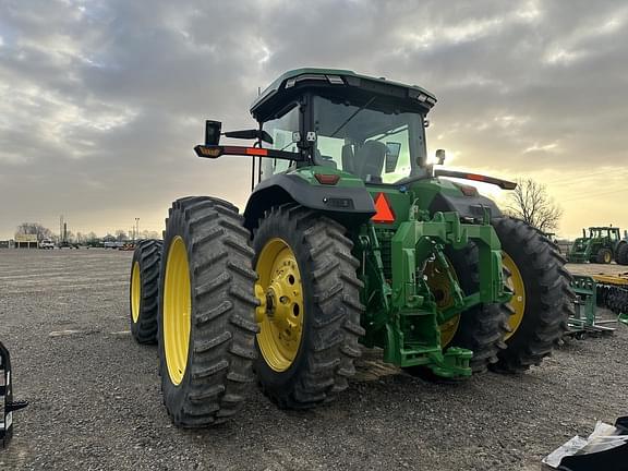 Image of John Deere 8R 310 equipment image 2