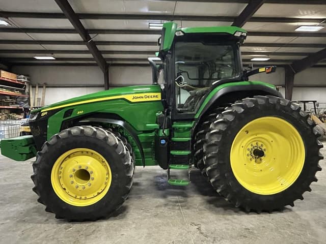 Image of John Deere 8R 310 equipment image 2