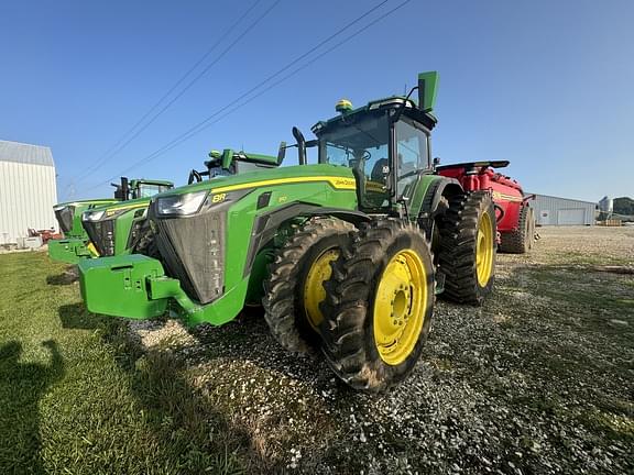 Image of John Deere 8R 310 equipment image 3