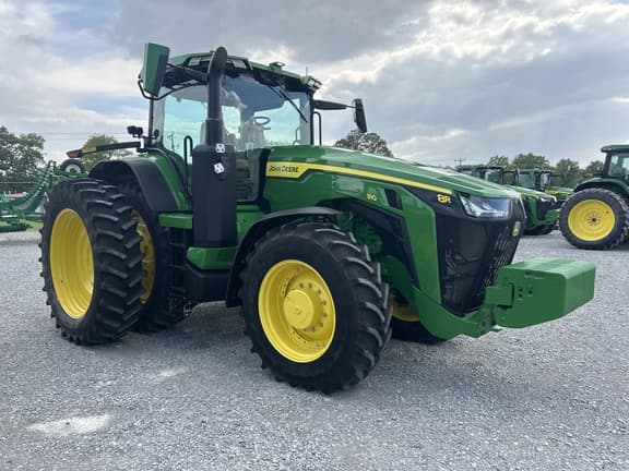Image of John Deere 8R 310 equipment image 2