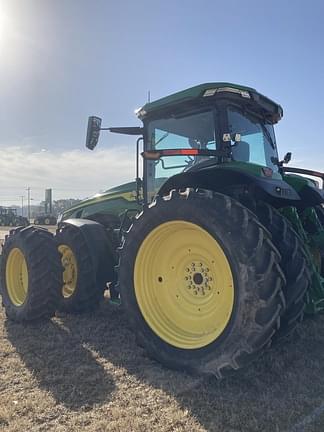 Image of John Deere 8R 310 equipment image 3