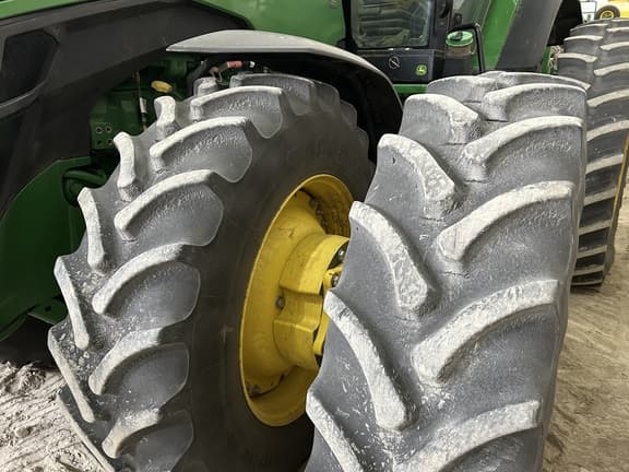 Image of John Deere 8R 310 equipment image 1