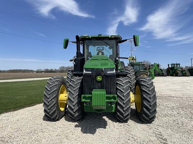 Image of John Deere 8R 310 equipment image 4