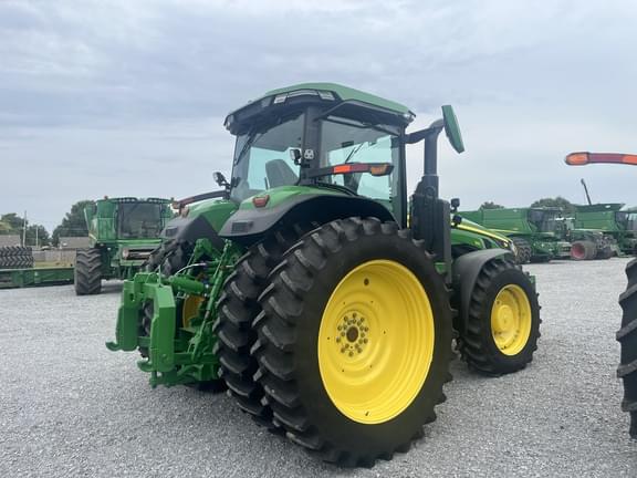 Image of John Deere 8R 310 equipment image 3