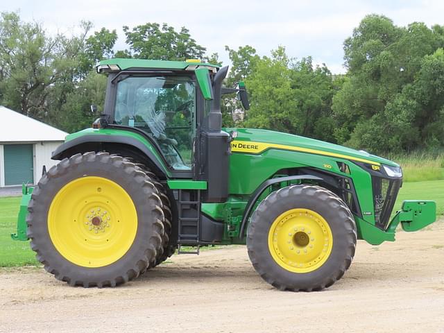 Image of John Deere 8R 310 equipment image 2