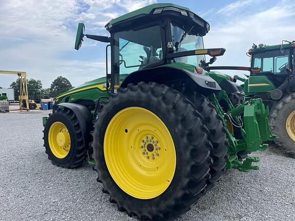 Image of John Deere 8R 310 equipment image 3