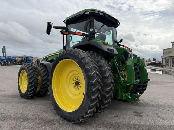 Image of John Deere 8R 310 equipment image 2