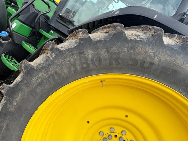 Image of John Deere 8R 310 equipment image 4