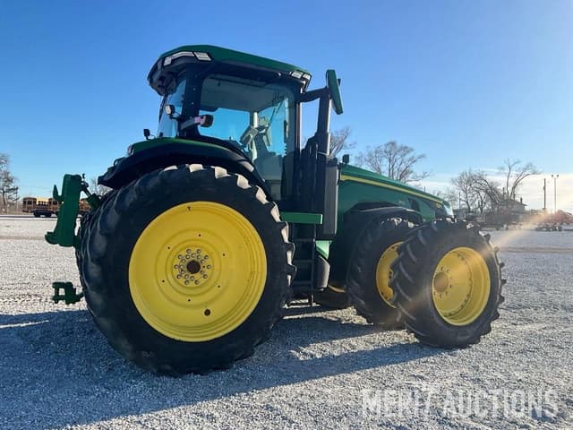 Image of John Deere 8R 310 equipment image 4