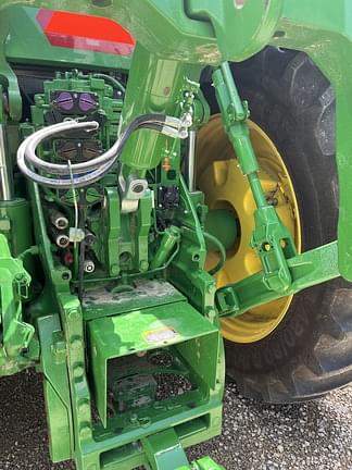 Image of John Deere 8R 340 equipment image 3