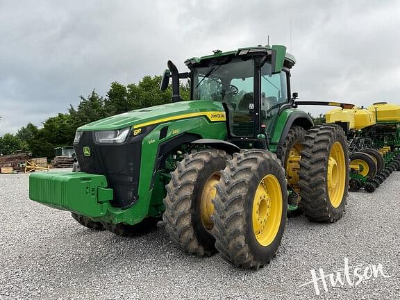 Image of John Deere 8R 340 equipment image 3