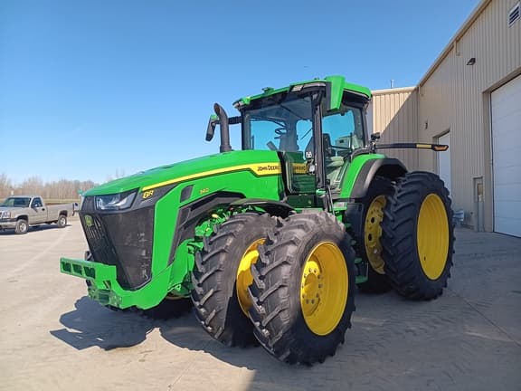 Image of John Deere 8R 340 equipment image 4