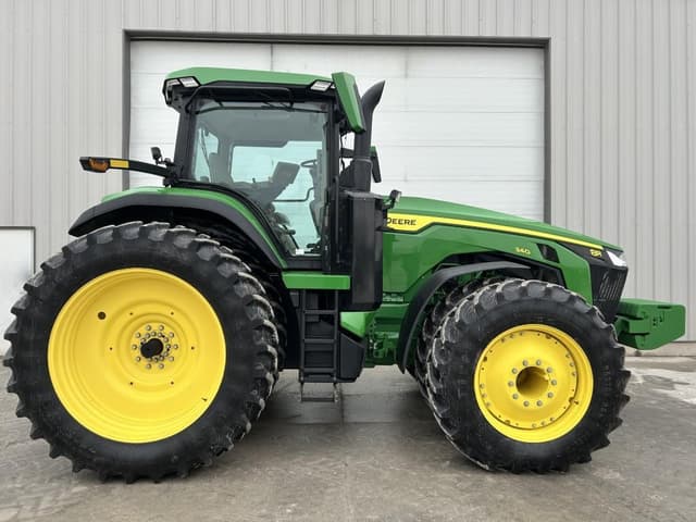 Image of John Deere 8R 340 equipment image 3