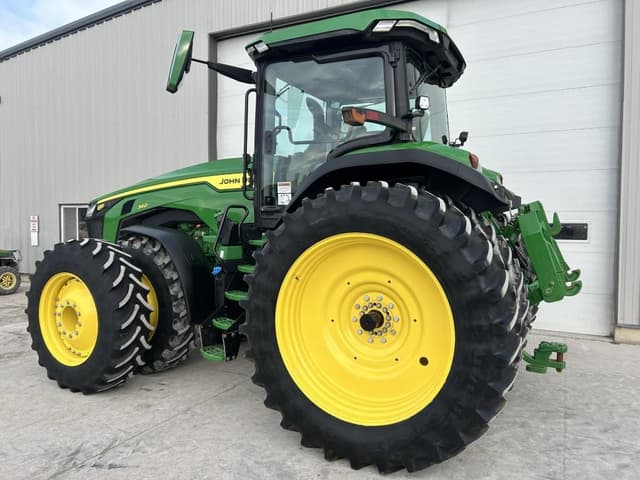 Image of John Deere 8R 340 equipment image 4