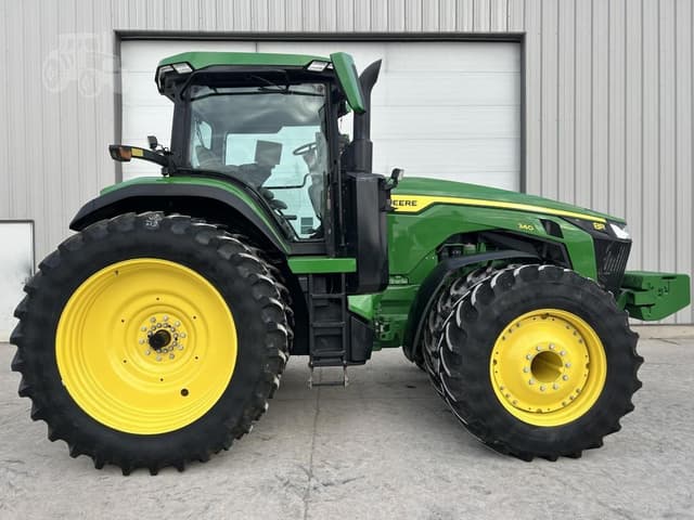Image of John Deere 8R 340 equipment image 3