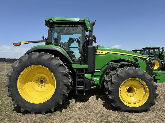 Image of John Deere 8R 340 Primary image