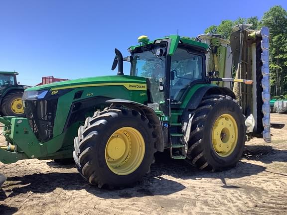 Image of John Deere 8R 340 equipment image 2