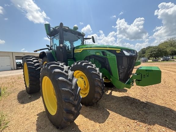 2023 John Deere 8R 340 Equipment Image0