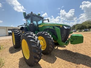 2023 John Deere 8R 340 Image