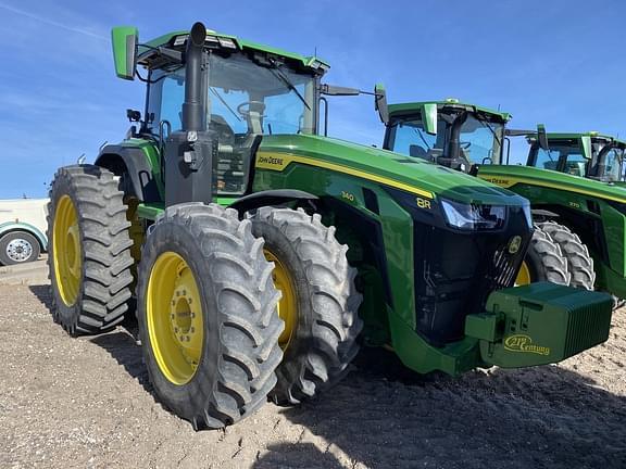 Image of John Deere 8R 340 equipment image 2