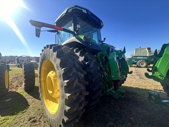 Image of John Deere 8R 340 equipment image 4