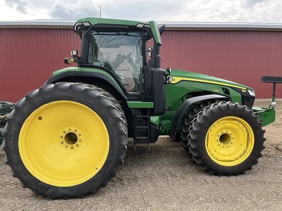 Image of John Deere 8R 340 Primary image